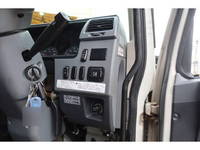 三菱ふそうファイターアルミウイング中型（4t）[写真30]