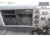 三菱ふそうファイターアルミウイング中型（4t）[写真34]