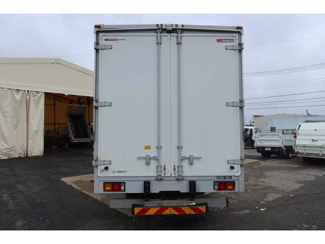 三菱ふそうファイターアルミウイング中型（4t）[写真06]