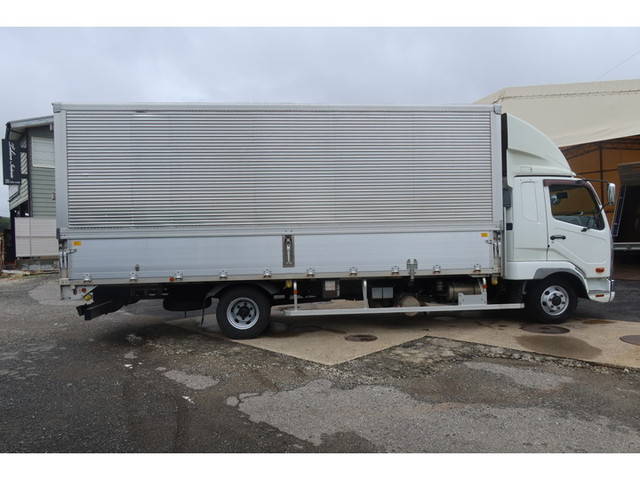 三菱ふそうファイターアルミウイング中型（4t）[写真07]