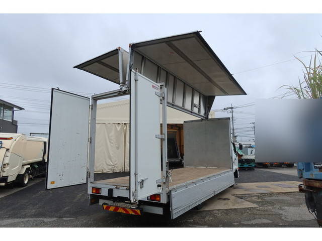 三菱ふそうファイターアルミウイング中型（4t）[写真09]