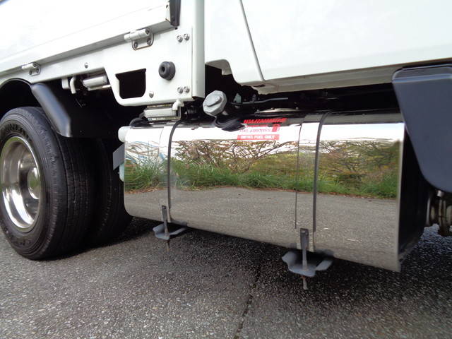 三菱ふそうキャンターダブルキャブ（Wキャブ）小型（2t・3t）[写真14]