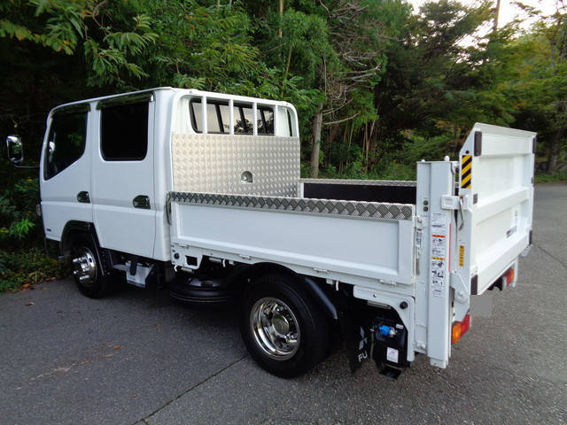三菱ふそうキャンターダブルキャブ（Wキャブ）小型（2t・3t）[写真02]
