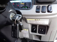 三菱ふそうキャンターダブルキャブ（Wキャブ）小型（2t・3t）[写真30]