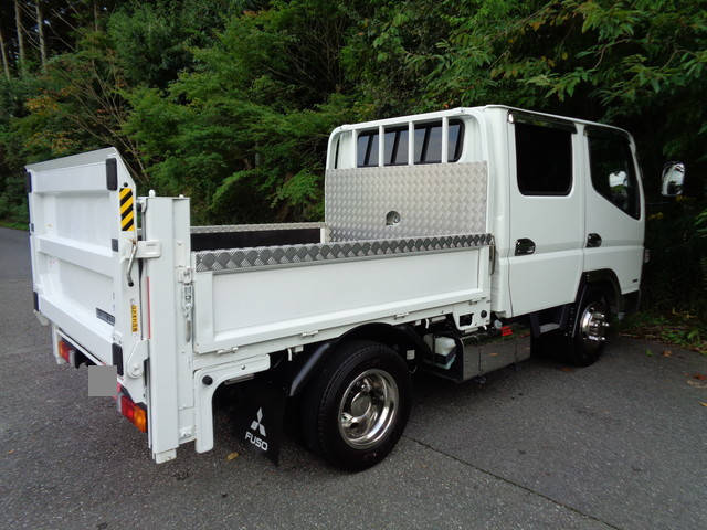 三菱ふそうキャンターダブルキャブ（Wキャブ）小型（2t・3t）[写真03]