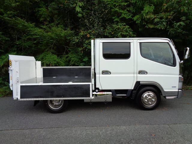 三菱ふそうキャンターダブルキャブ（Wキャブ）小型（2t・3t）[写真07]