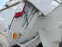 三菱ふそうファイターパッカー車（塵芥車）中型（4t）[写真16]