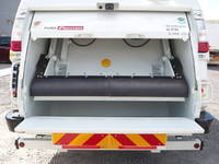 三菱ふそうファイターパッカー車（塵芥車）中型（4t）[写真17]