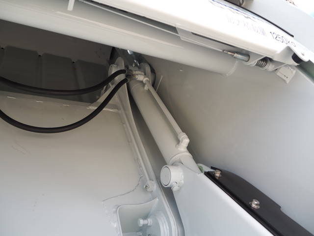 三菱ふそうファイターパッカー車（塵芥車）中型（4t）[写真19]