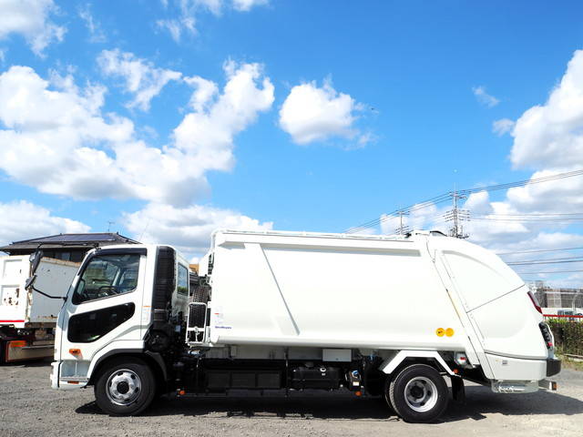 三菱ふそうファイターパッカー車（塵芥車）中型（4t）[写真05]