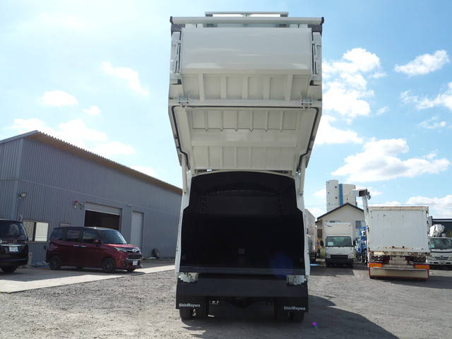 三菱ふそうファイターパッカー車（塵芥車）中型（4t）[写真09]