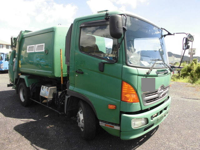 日野レンジャーパッカー車（塵芥車）2015年(平成27年)SDG-FC9JCAP