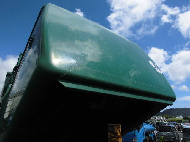 日野レンジャーパッカー車（塵芥車）中型（4t）[写真12]