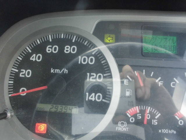 日野レンジャーパッカー車（塵芥車）中型（4t）[写真32]