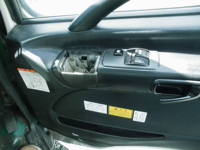 日野レンジャーパッカー車（塵芥車）中型（4t）[写真33]