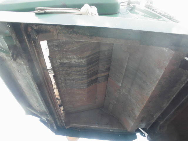 日野レンジャーパッカー車（塵芥車）中型（4t）[写真08]