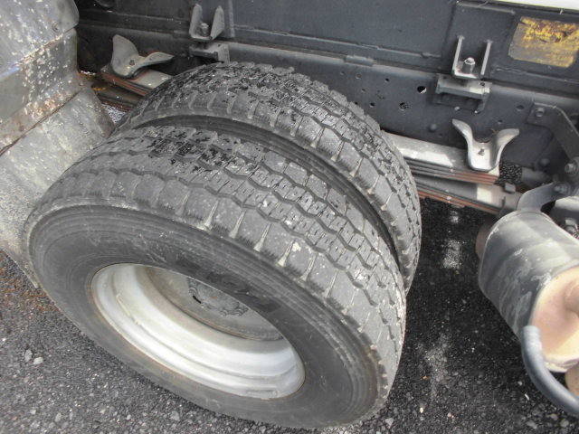 いすゞエルフパッカー車（塵芥車）小型（2t・3t）[写真16]