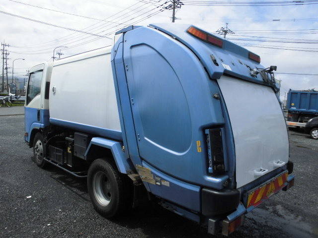 いすゞエルフパッカー車（塵芥車）小型（2t・3t）[写真02]