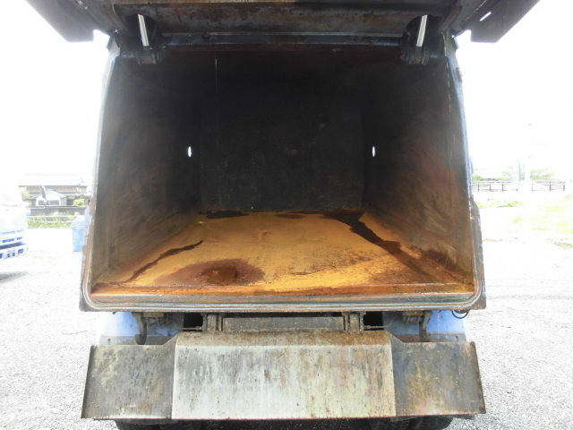 いすゞエルフパッカー車（塵芥車）小型（2t・3t）[写真07]