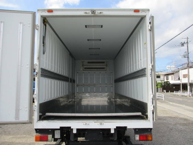 日野デュトロ冷凍車（冷蔵車）小型（2t・3t）[写真29]