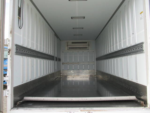 日野デュトロ冷凍車（冷蔵車）小型（2t・3t）[写真30]