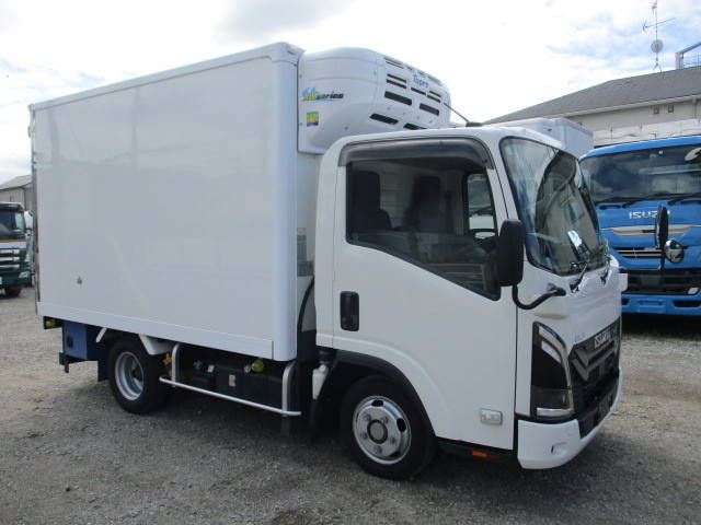 いすゞエルフ冷凍車（冷蔵車）小型（2t・3t）2TG-NLR88AM [写真01]