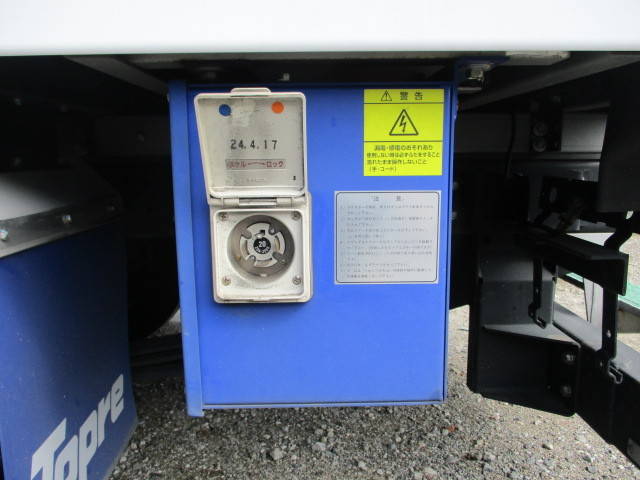 いすゞエルフ冷凍車（冷蔵車）小型（2t・3t）[写真10]