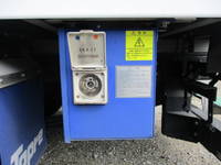 いすゞエルフ冷凍車（冷蔵車）小型（2t・3t）[写真10]