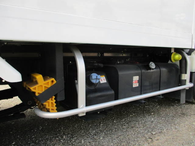 いすゞエルフ冷凍車（冷蔵車）小型（2t・3t）[写真13]