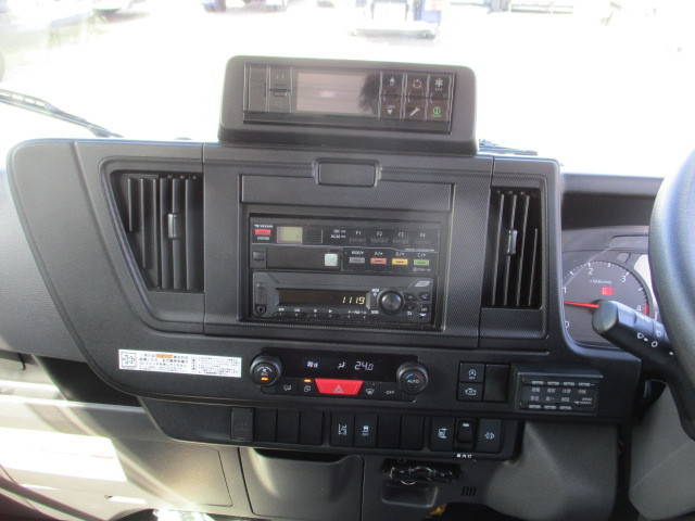 いすゞエルフ冷凍車（冷蔵車）小型（2t・3t）[写真26]