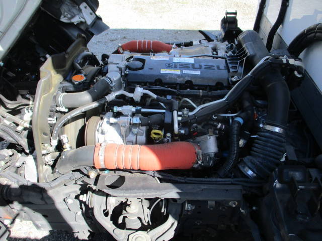 いすゞエルフ冷凍車（冷蔵車）小型（2t・3t）[写真32]