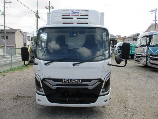 いすゞエルフ冷凍車（冷蔵車）小型（2t・3t）[写真05]