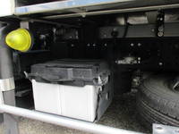 いすゞエルフ冷凍車（冷蔵車）小型（2t・3t）[写真08]