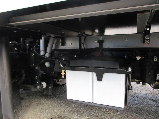 日野デュトロ冷凍車（冷蔵車）小型（2t・3t）[写真11]