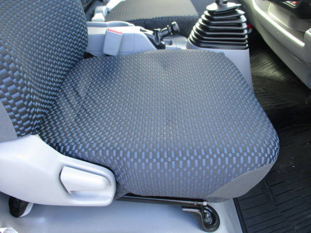 日野デュトロ冷凍車（冷蔵車）小型（2t・3t）[写真19]