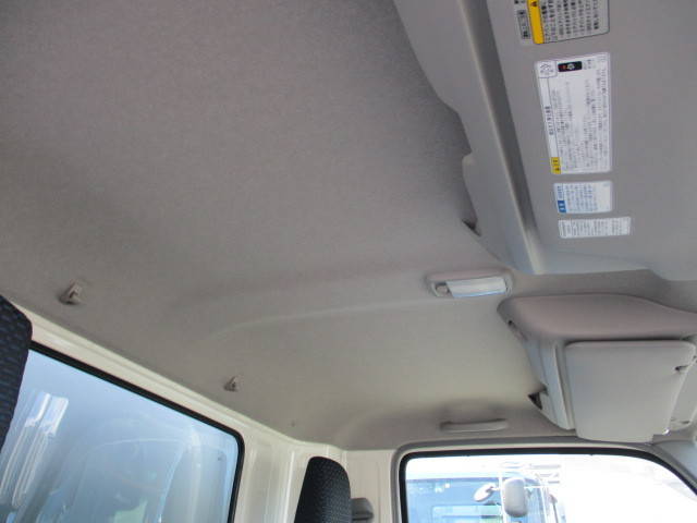 日野デュトロ冷凍車（冷蔵車）小型（2t・3t）[写真21]