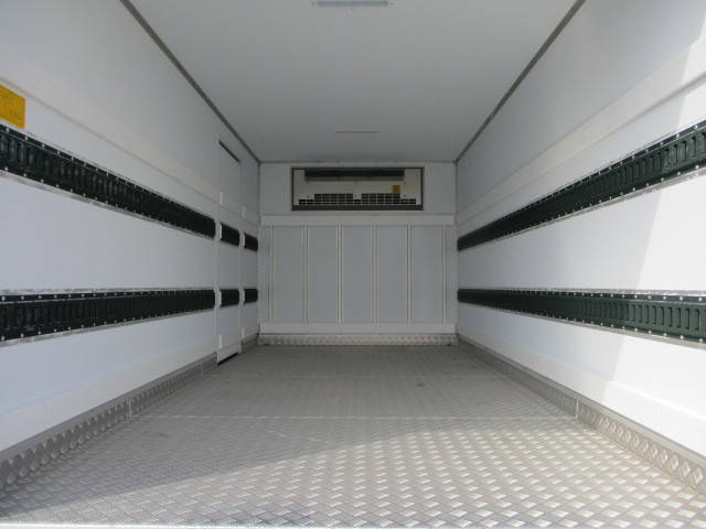 日野デュトロ冷凍車（冷蔵車）小型（2t・3t）[写真27]