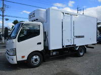 日野デュトロ冷凍車（冷蔵車）小型（2t・3t）[写真04]