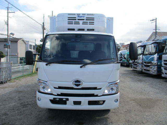 日野デュトロ冷凍車（冷蔵車）小型（2t・3t）[写真05]