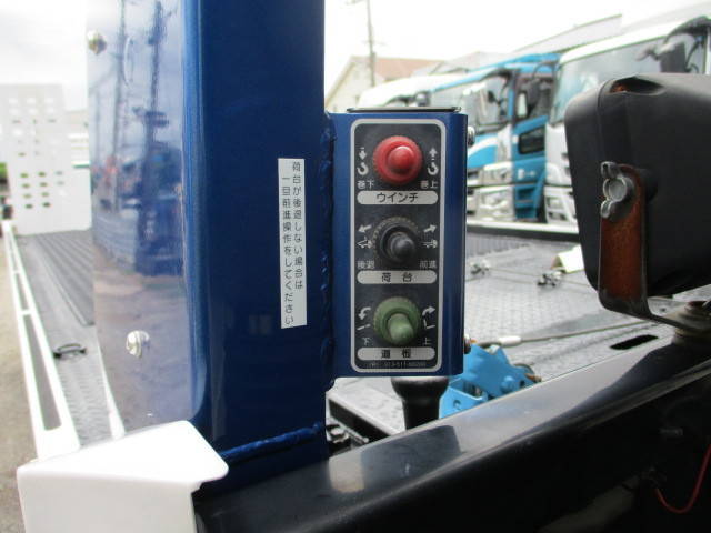 日野デュトロキャリアカー小型（2t・3t）[写真13]