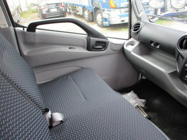 日野デュトロキャリアカー小型（2t・3t）[写真20]