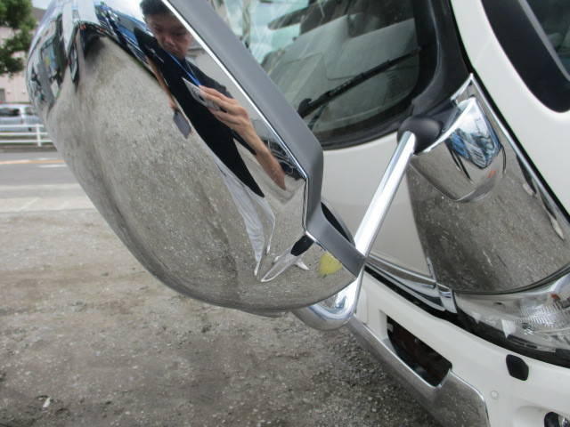 日野デュトロキャリアカー小型（2t・3t）[写真32]