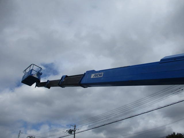 日野レンジャー高所作業車中型（4t）[写真23]