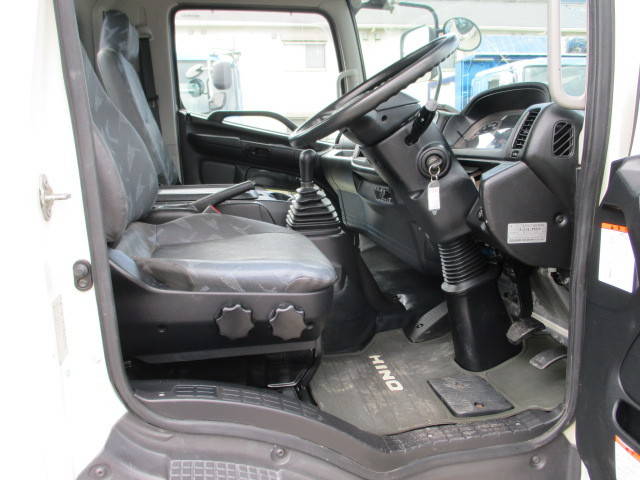 日野レンジャー高所作業車中型（4t）[写真26]