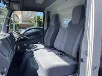 いすゞエルフアルミバン小型（2t・3t）[写真22]