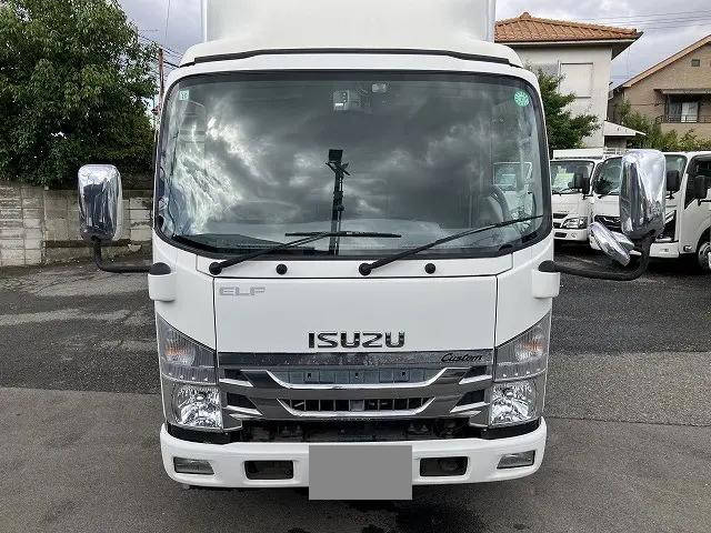 いすゞエルフアルミバン小型（2t・3t）[写真06]