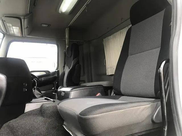 日野プロフィアダンプ大型（10t）[写真15]