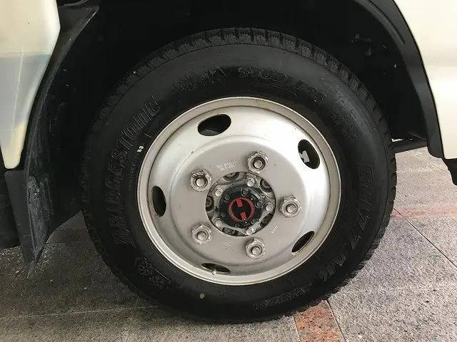 いすゞエルフ平ボディ小型（2t・3t）[写真17]