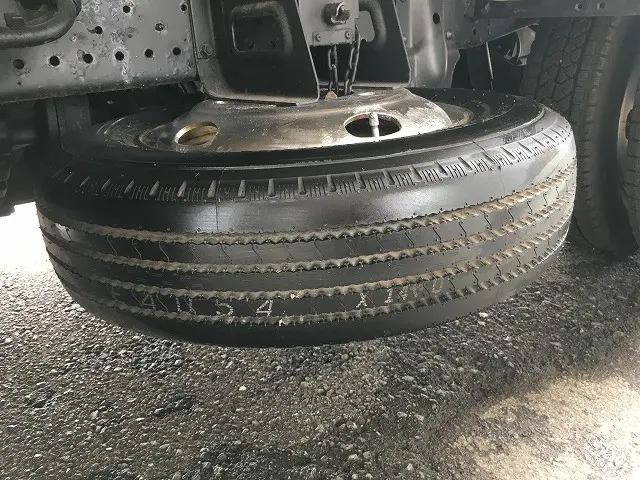 いすゞエルフ平ボディ小型（2t・3t）[写真20]