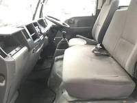 いすゞエルフ平ボディ小型（2t・3t）[写真22]